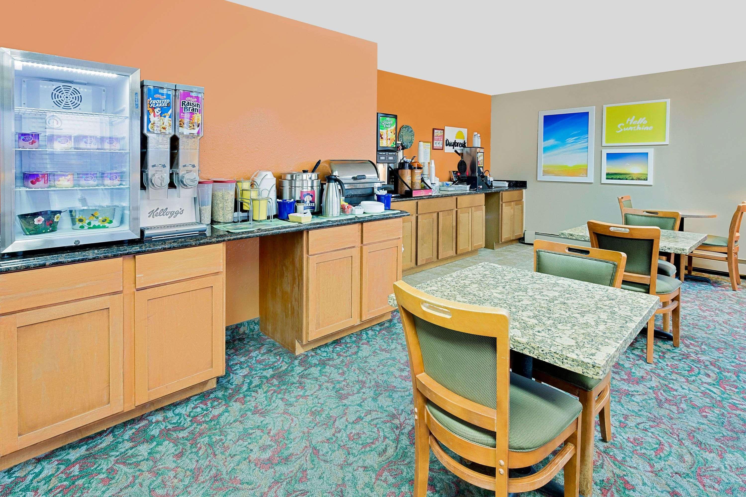 Days Inn By Wyndham Winona Exterior photo